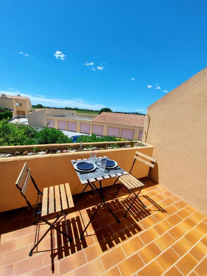 Coquet studio avec belle terrasse Appartamento La Londe-les-Maures Esterno foto