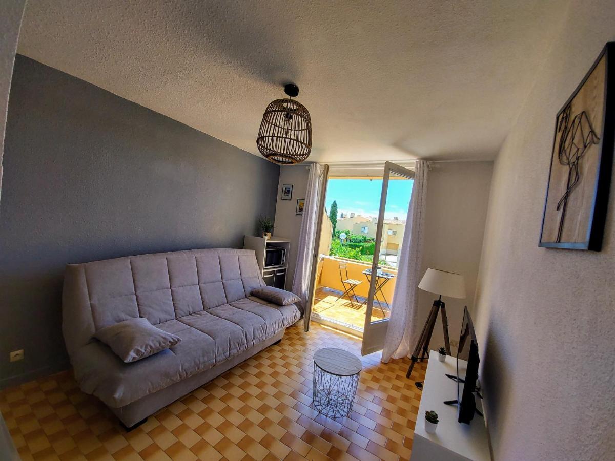 Coquet studio avec belle terrasse Appartamento La Londe-les-Maures Esterno foto