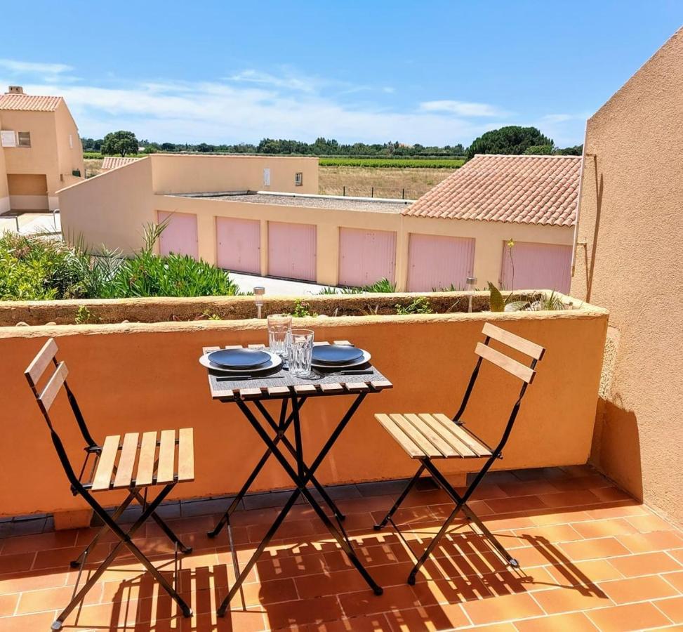 Coquet studio avec belle terrasse Appartamento La Londe-les-Maures Esterno foto
